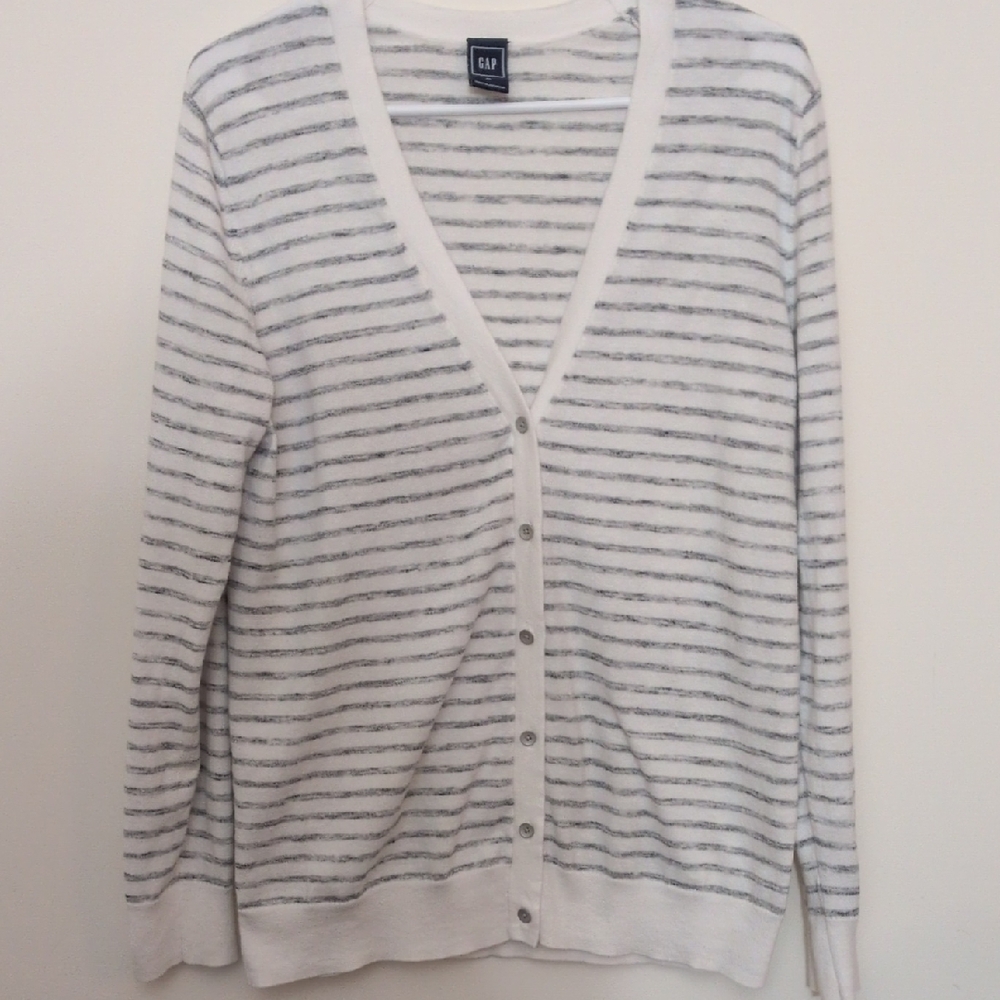 Gap White and Gray Stripped Button Down Cardigan EUC Size XL.